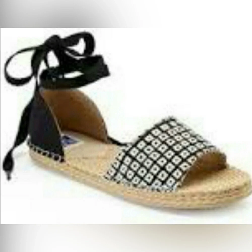 Reed Espadrilles Lace-up sandals. Women's size Large (9-10). Excellent condition